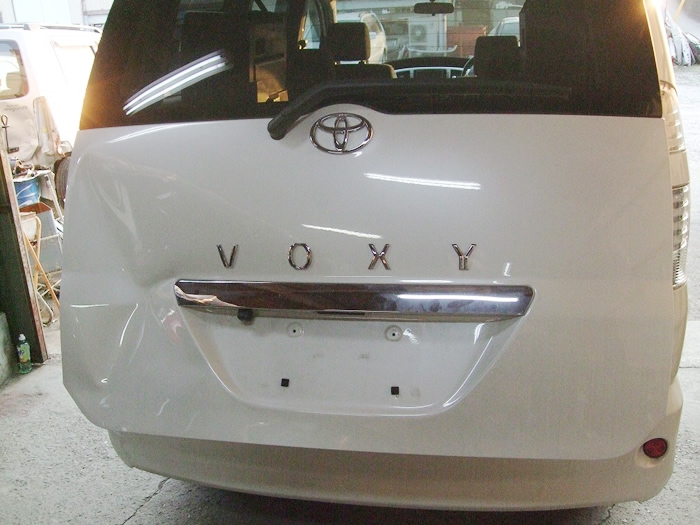 VOXY修理３